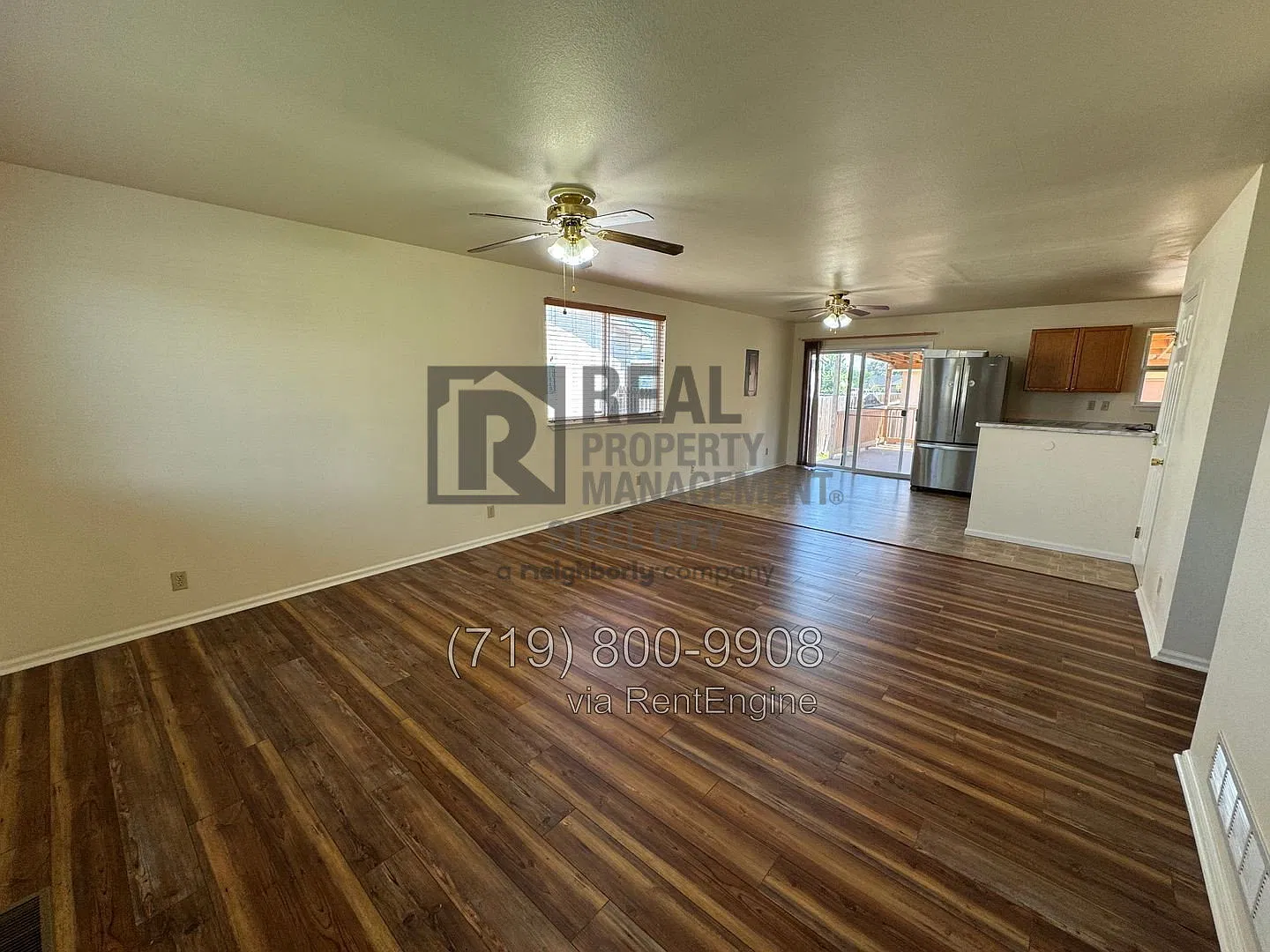 3 bed, 2.0 bath, 1140 sqft, $1,900 — Photo 4