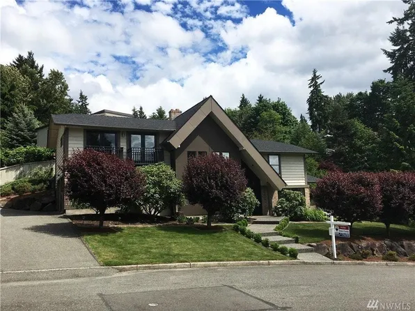 15908 71st Ave NE, Kenmore, WA 98028