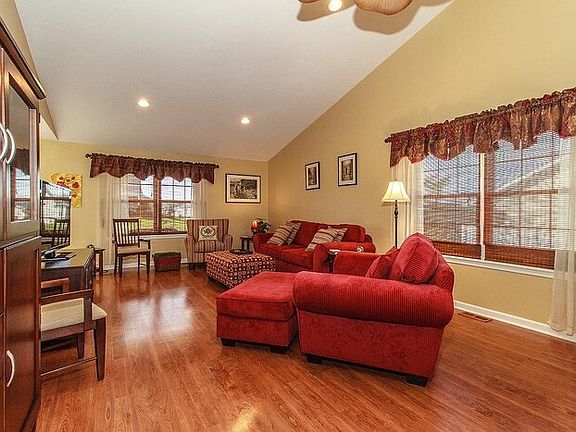 2nd image of 51983 Blue Spruce Dr