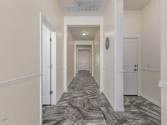 4th image of 20456 W LEGEND Trail