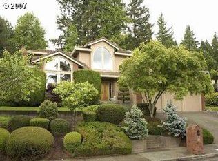 28 Hillshire Dr, Lake Oswego, OR 97034