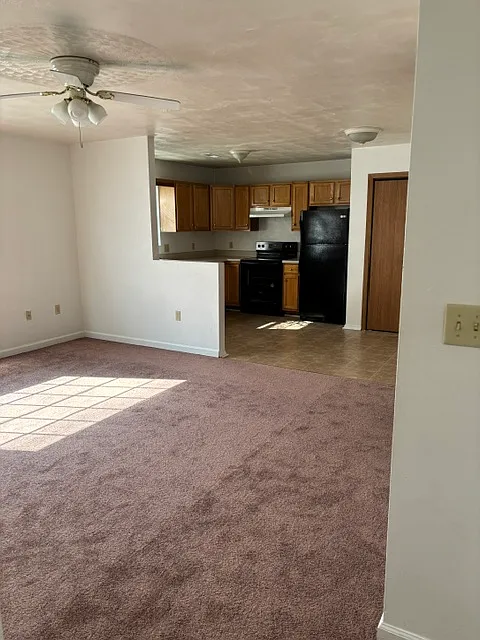 2 bed, 900 sqft, $1,090 — Photo 4