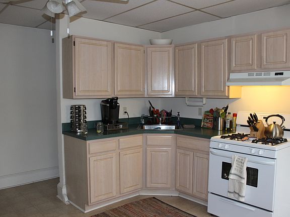 2nd image of 414 Leverington Ave #2