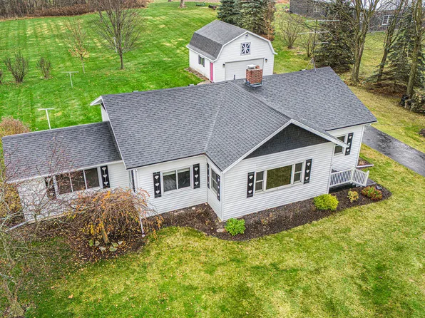 10426 Burlingame Ave SW, Byron Center, MI 49315