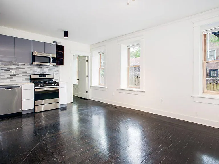 The Kensington — Photo 12