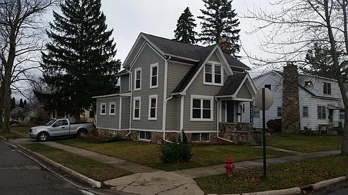 116 N East St Photo 1