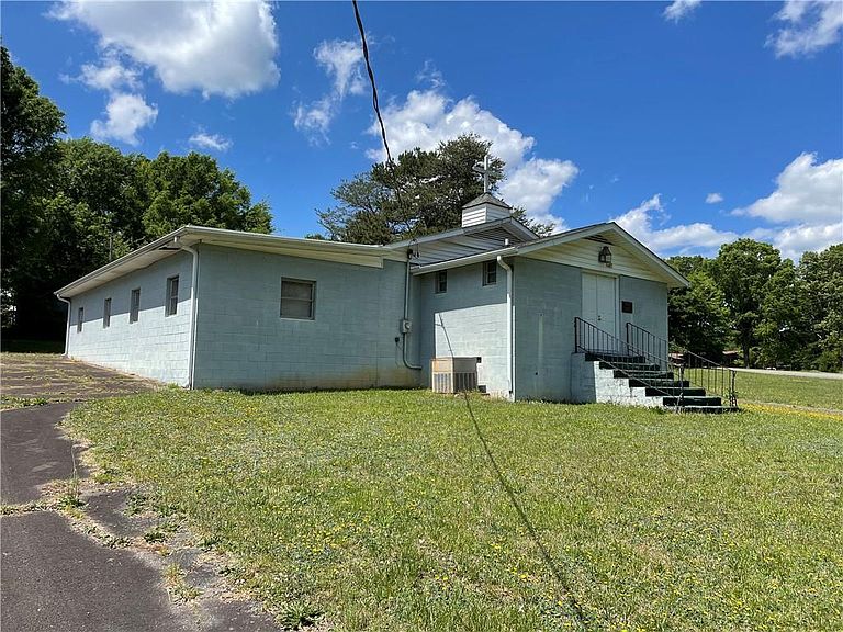 Listing photo 5