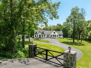 817 Stanford Rd, Clinton Corners, NY 12514