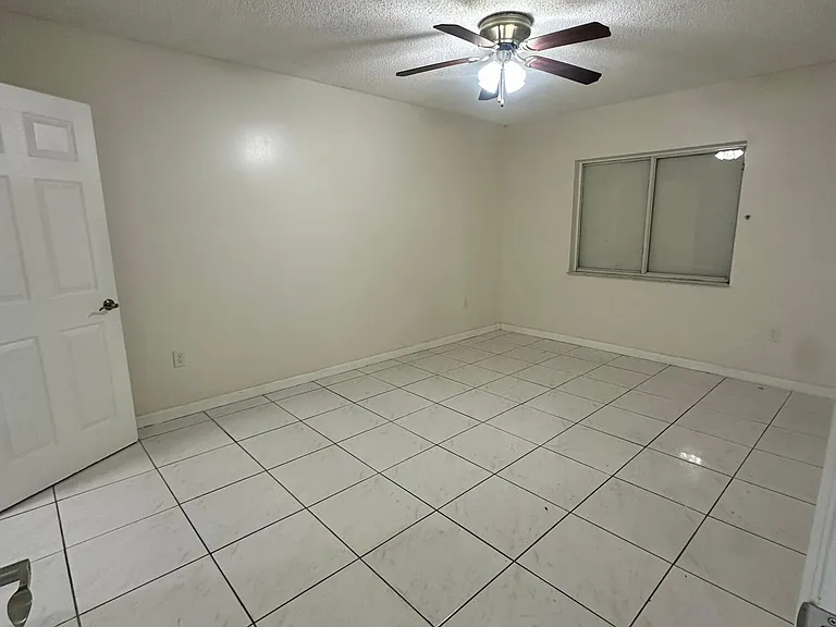 9316 NW 121st St #51 — Photo 7