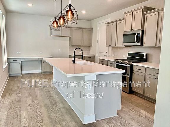 5th image of 8315 Laughlin Ln