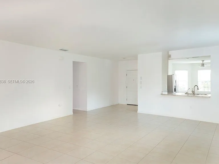 2802 40th St SW — Photo 5