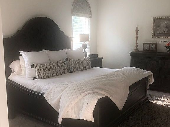 5th image of 4309 Essex Terrace Cir