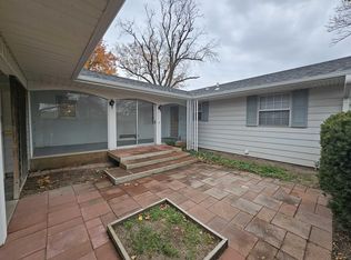 1018 Mellinger Dr, Salina, KS 67401