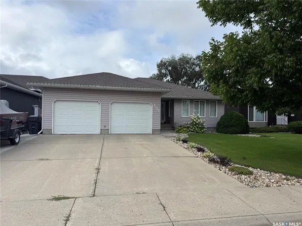2523 Blue Jay CRESCENT, North Battleford, SK S9A 3Z3