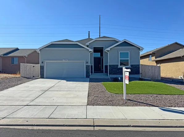 2306 Crestwood Ln, Pueblo, CO 81008