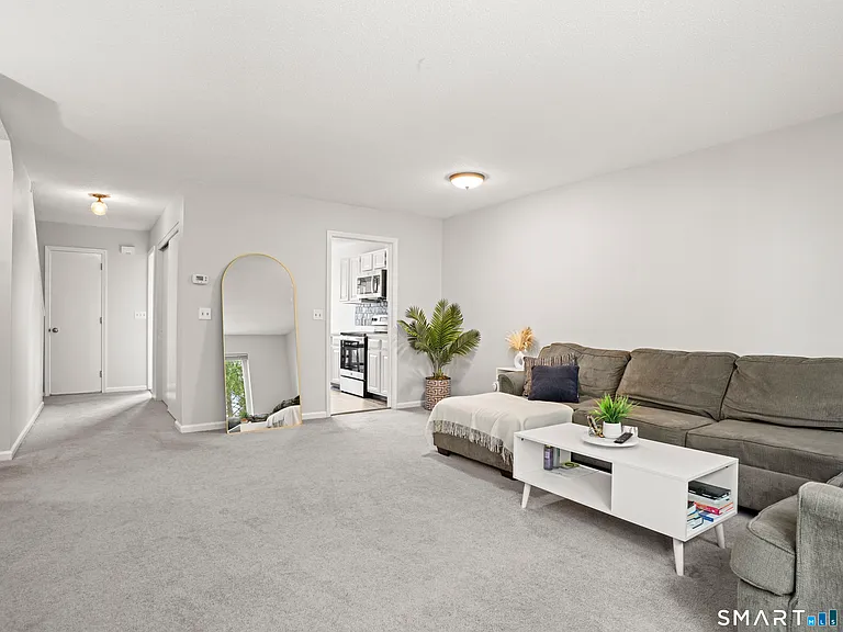 1611 Washington Blvd #2 — Photo 6