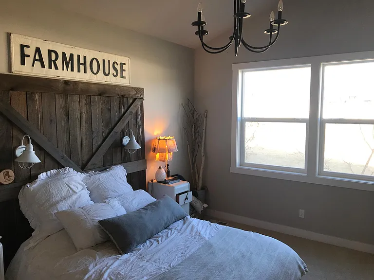 326 Brinley Ln — Photo 10