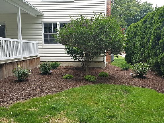 5th image of 898 Laurel Glens Dr