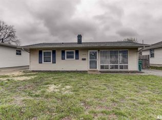 2625 Kent Dr, Springfield, IL 62703