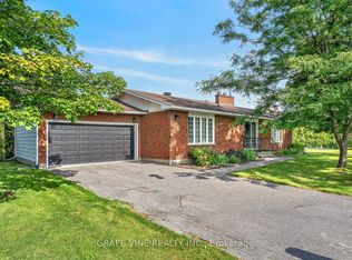 1486 Ridgebrook Dr, Ottawa, ON K1B4H1