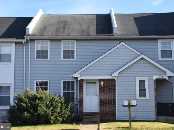 1533 Russett Dr, Warminster, PA 18974