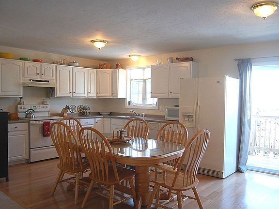 Open to Kitchen