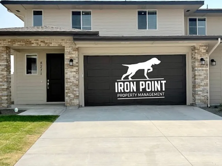 8271 W White Willow St — Photo 3