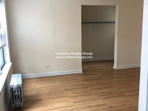 3rd image of 5417 N Kenmore Ave APT 411