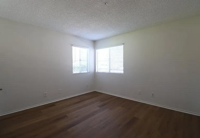 321 Inger Dr #M-122 — Photo 5