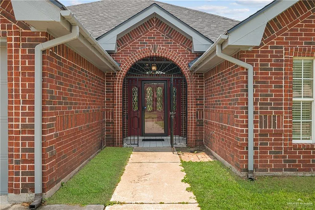 Building Photo - 3013 Flamingo Ave