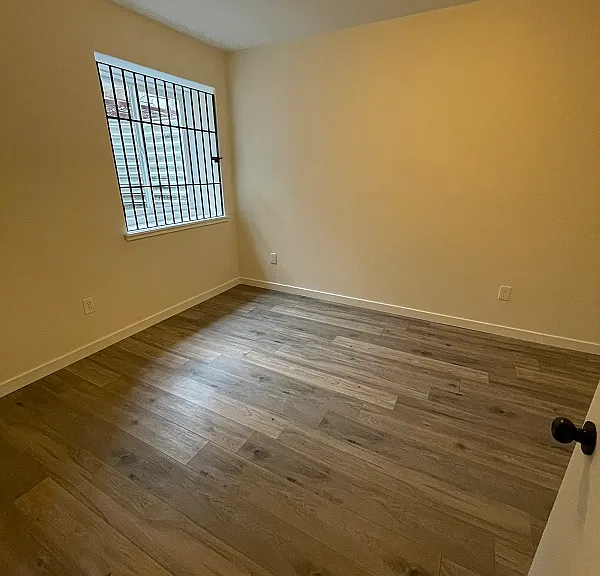 1317-19-n-franklin-st-basement-unit-16