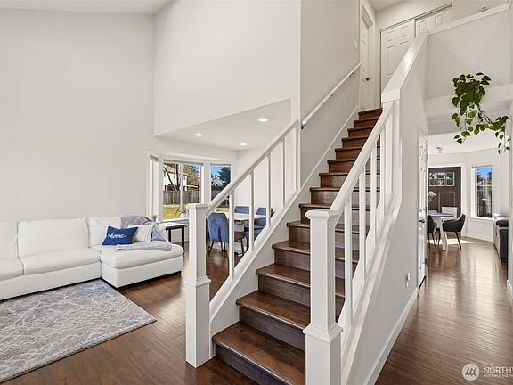 3rd image of 21315 40th Avenue E