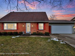 2012 Lindy Dr, Lansing, MI 48917