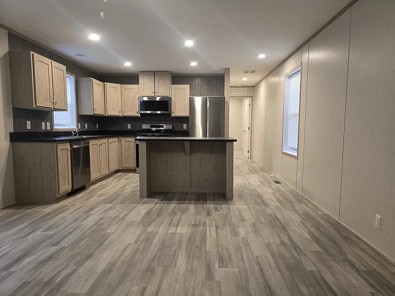 403 Post Rd — Photo 21