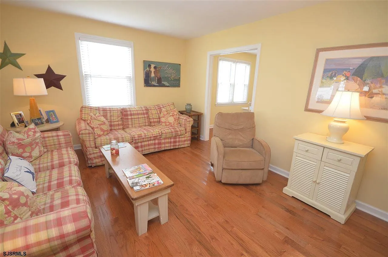 5 bed, 2.0 bath, $20,000 — Photo 4