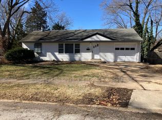 1049 Willmann Ct, Saint Louis, MO 63135