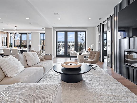 2nd image of 41 N Rangeline Rd #306