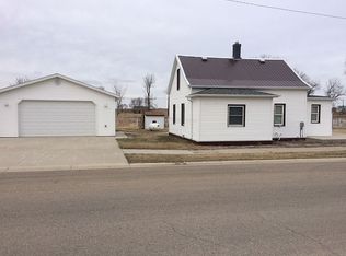 320 1st Ave NE, Streeter, ND 58483