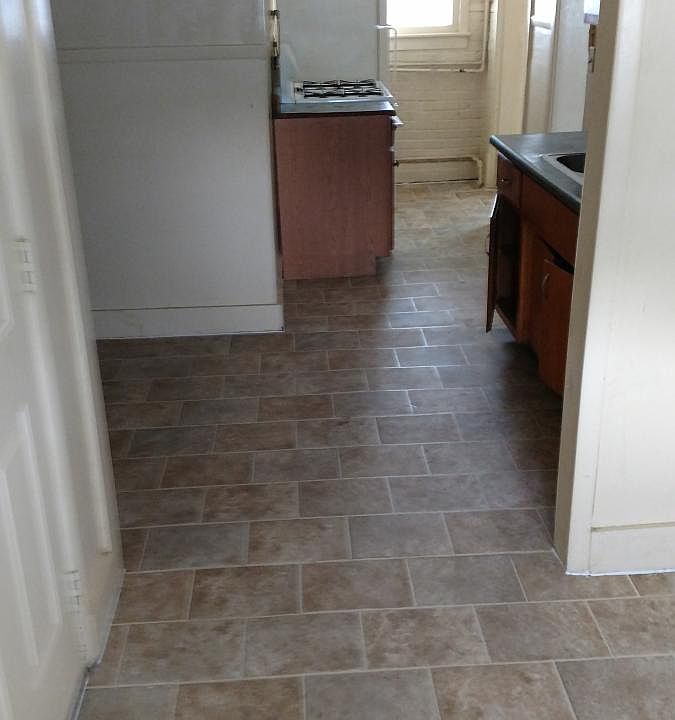 2nd image of 608 E 5th St #C