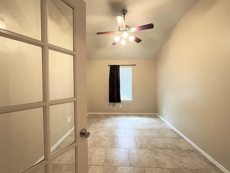 1517 Pelican Dr — Photo 3