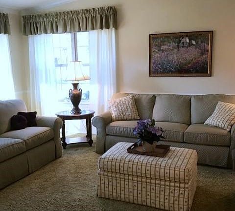 61 BOXWOOD TERRACE LR CORNER 2