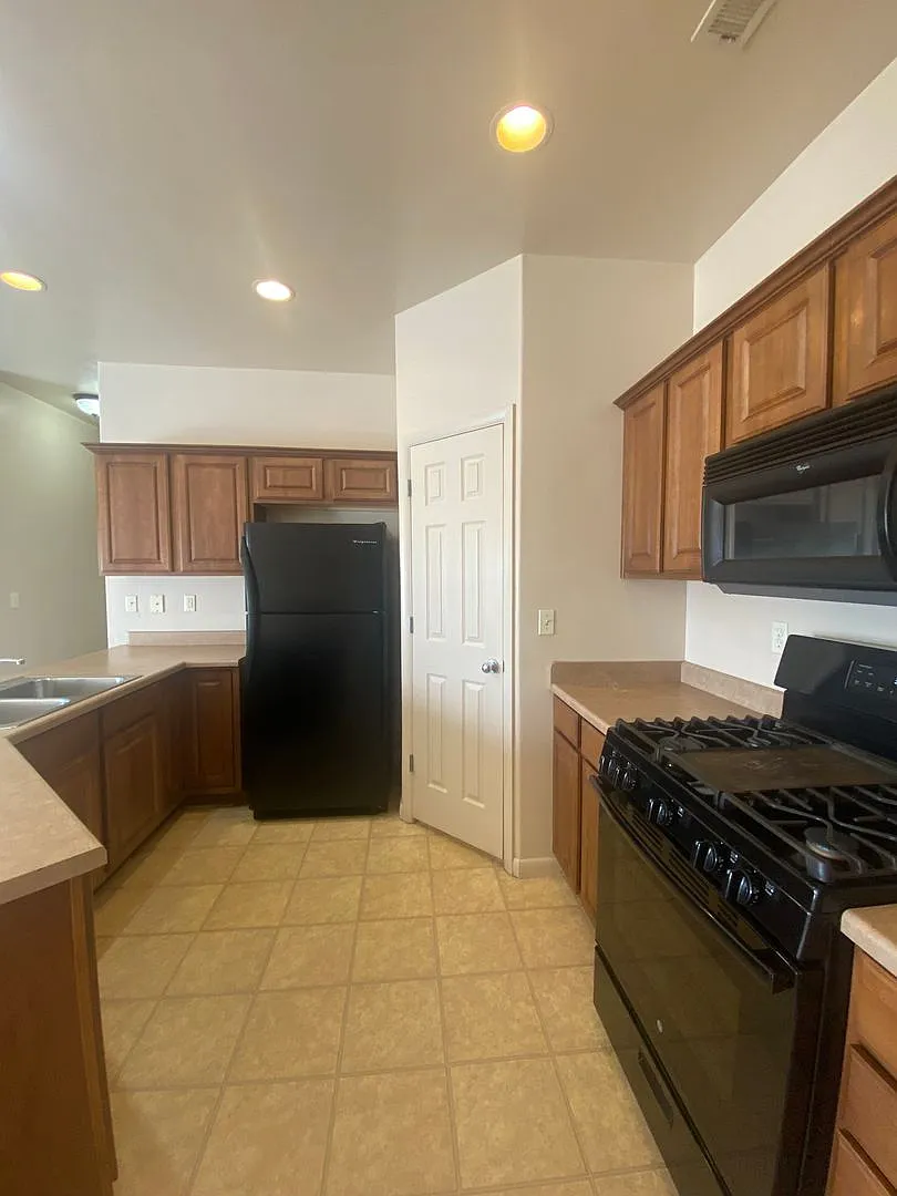 Shadow Mountain duplex — Photo 4