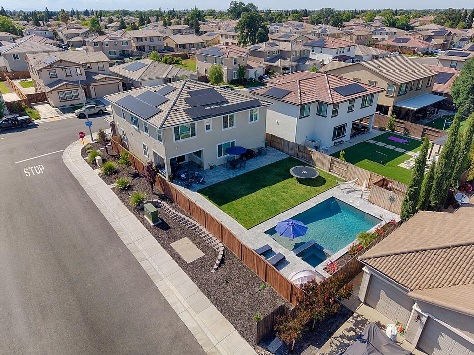 1st image of 1081 Fullerton Ranch Rd