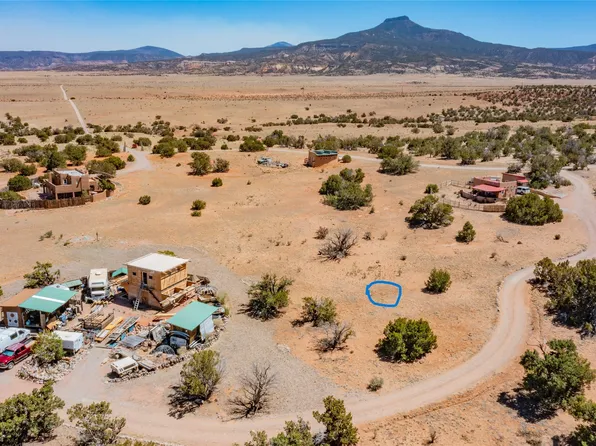 174 Harmony Cir, Abiquiu, NM 87510