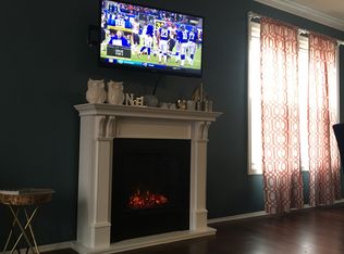 1 Westwood Ct, Newtown, PA 18940