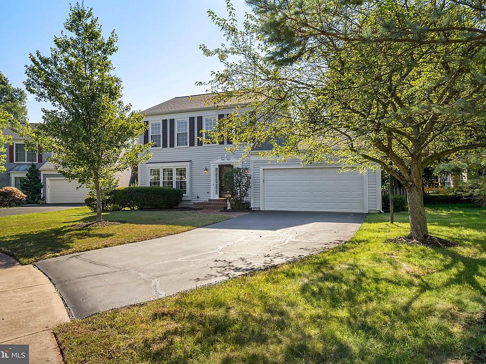1st image of 2905 Hickory Meadows Ct