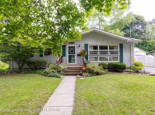 1942 Maple St, Holt, MI 48842