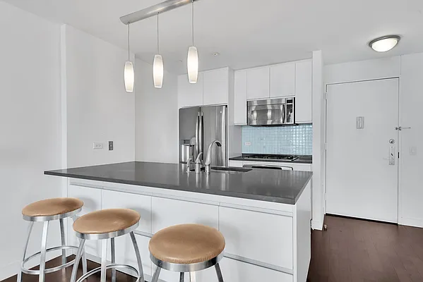 Rented by Nest Seekers International | media 2