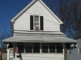 1109 Crosby St NW, Grand Rapids, MI 49504
