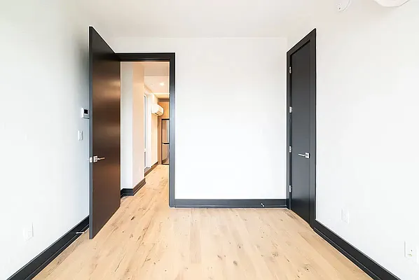 Rented by EXR | media 28